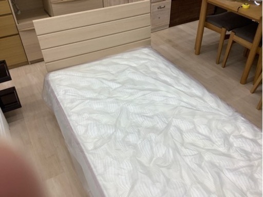 GRANZのシングルベッドのご紹介です