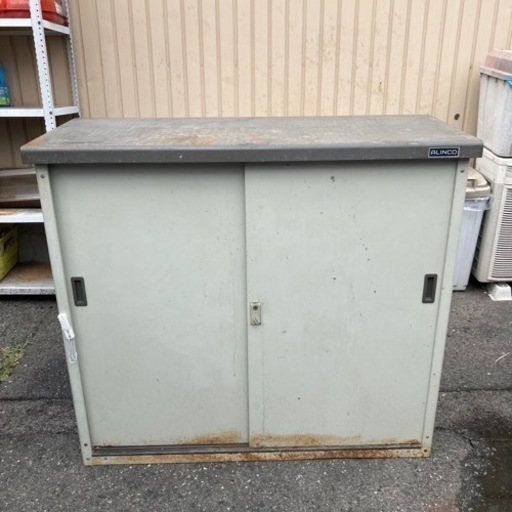中古品【ALINCO】物置