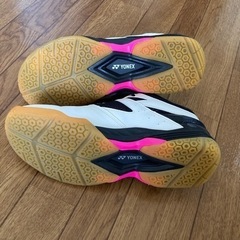 バドミントンシューズの画像
