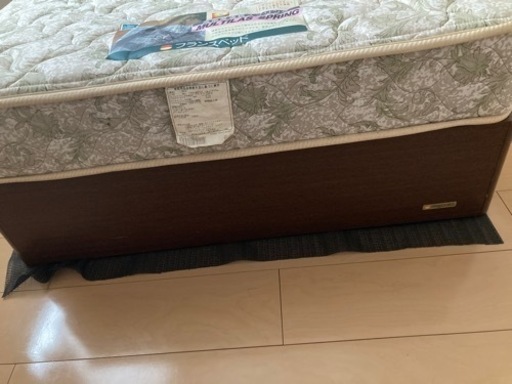 フランスベッド　マット付き　シングルサイズ