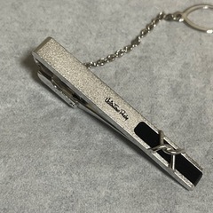 Valentino Rudy ネクタイピン　カフスボタンセットの画像