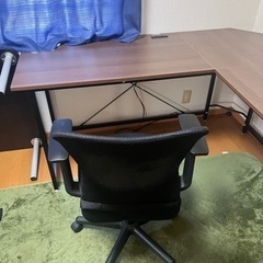 メッシュっぽい椅子の画像