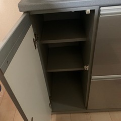 食器棚の画像