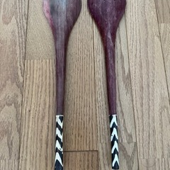 タンザニアで購入、サラダサーバー、調理用スプーンの画像