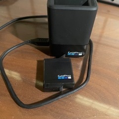 GoPro hero 7純正バッテリーと充電器