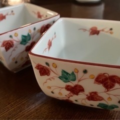 【中古】100円均一食器の画像