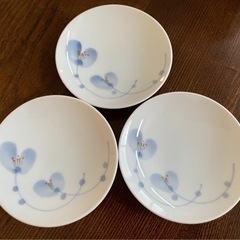 【中古】100円均一食器の画像