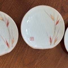 【中古】100円均一和皿の画像