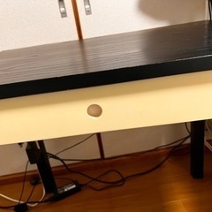 パソコンデスク、勉強デスクにも！