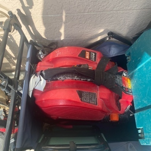 エアーコンプレッサー