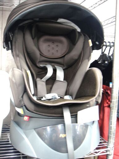 Aprica アップリカ チャイルドシート フラディアS  １４３