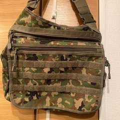 迷彩　ショルダーバッグ　自衛隊　美品