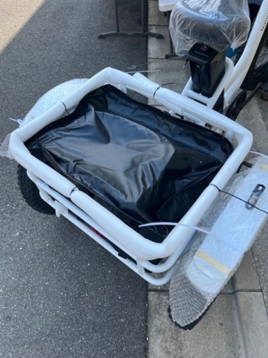 電動アシスト付き３輪自転車　予備大型バッテリー付き