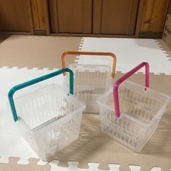 手提げカゴ　3個