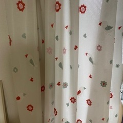 ベルメゾン　カーテン・レースカーテン　縦110cm×横80cmの画像