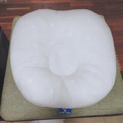 ミルク吐き戻し防止　クッション