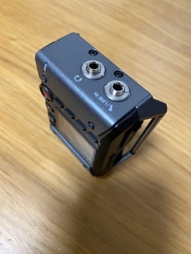 Zoom F1 フィールドレコーダー