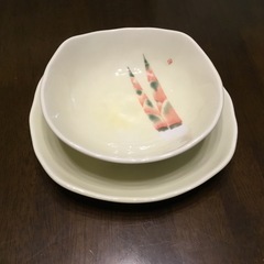 値下げ【美品】未使用　片岡鶴太郎オリジナル『たけのこ』　美濃焼　小鉢&お皿セットの画像