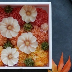白あんで作る季節のお花「和なは秋のお団子ボックス」レッスンの画像