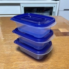 プラスチック容器3個セットの画像