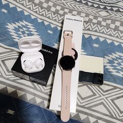 Galaxy Z Flip4セットの画像