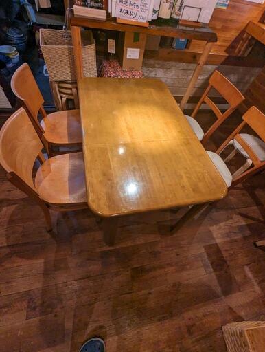 ダイニングテーブル　折りたたみ　椅子付き