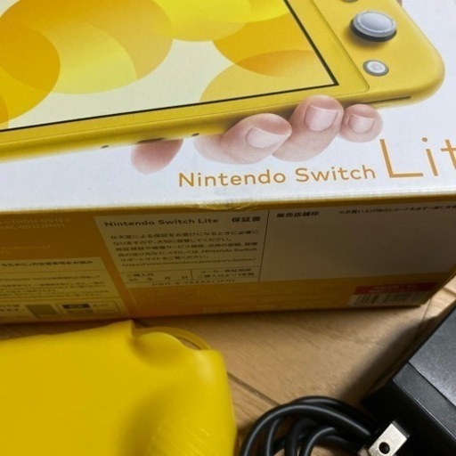 任天堂 Switchライト 保護カバー付き