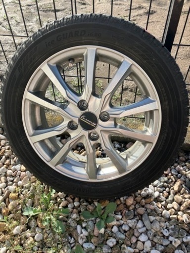 スタッドレスタイヤ　ホイール付