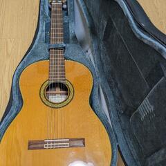 TAKAMINEクラシックギター  (ハードケース、足台、フィニ...