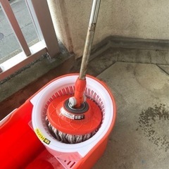 回転モップ、替えモップ付きの画像