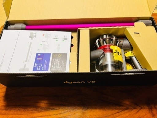 【大特価】ダイソン　v8 Slim Fluffy Extra SV10K EXT FU　新品未使用
