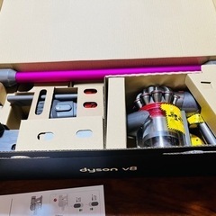 【大特価】ダイソン　v8 Slim Fluffy Extra SV10K EXT FU　新品未使用の画像