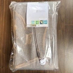 【新品未開封】カーテン　100㎝×200㎝　両開き2枚入り