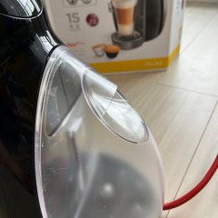 【美品】ネスカフェ　ドルチェ　グスト　コーヒーメーカー（箱付き）の画像