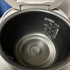 炊飯器の画像