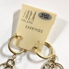 新品 未使用 SARA イヤリング イエロー ゴールド アクセサリーの画像