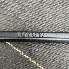 トヨタ　黒　
ナンバーフレームの画像