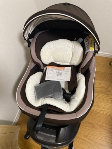 【取引中】combi コンビチャイルドシート　isofixシリーズ　jj-600