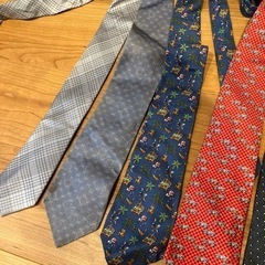 ブランド8本セット！アルマーニ、フェラガモなどの画像