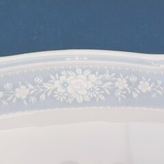 ノリタケ レースウッドゴールド オーバルプラタープレート 36.5cm 花柄 耳付き 金彩 白×水色 皿 大皿 Noritake 札幌 西岡店　　　の画像