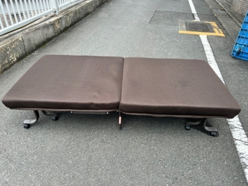 SALE‼️￥4400(税込) シングル　折りたたみ　ベッド