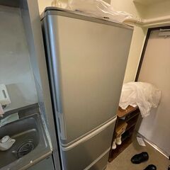 SHARP　冷凍冷蔵庫 SJ-W351E 無料で差し上げます。の画像