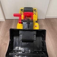 乗用玩具　ブルドーザー　足こぎ　8月中にの画像