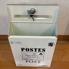 【取引中】おしゃれな郵便ポストの画像