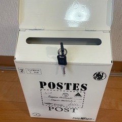 【取引中】おしゃれな郵便ポストの画像