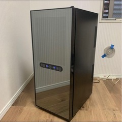 コンポジット ワインセラー　2015年製　24本収納