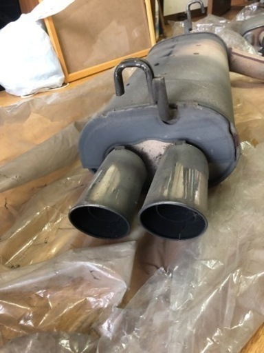 旧車　スープラ2.0GTツインターボワイドボディの純正マフラー