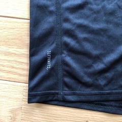 値下‼️タグ付！ adidas 長袖シャツ 黒Sの画像