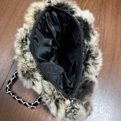 ネックレス付きラビットファーストール、バックの画像