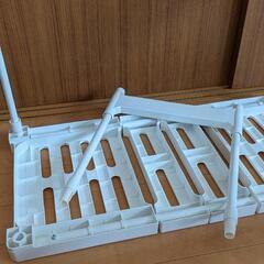 ニトリ　たて横伸縮 押入れ整理ラック CHSの画像